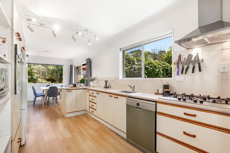 Photo of property in 5 Atherstone Lane, Belmont, Lower Hutt, 5010