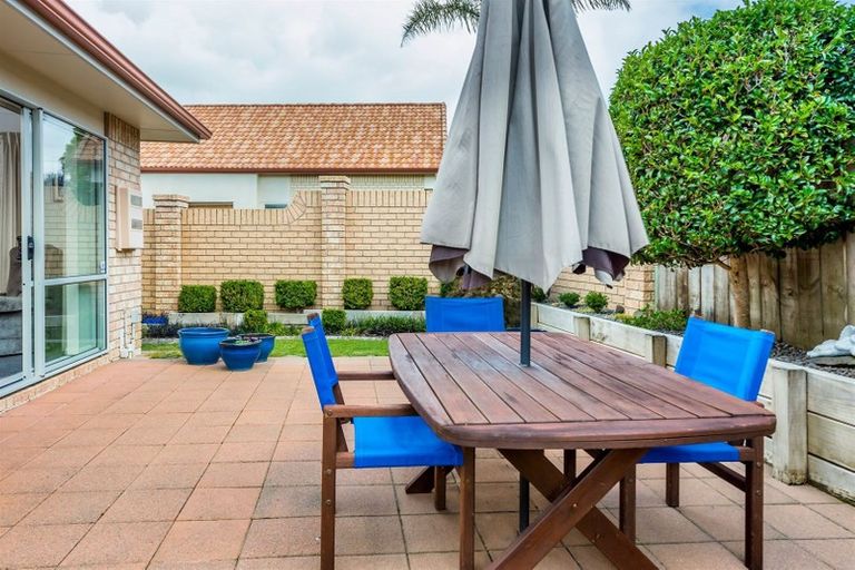 Photo of property in 16 Hendrika Court, Hobsonville, Auckland, 0618