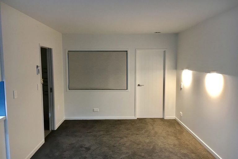 Photo of property in 20 Vienna Place, Birkenhead, Auckland, 0626