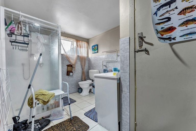 Photo of property in 31 Redwood Drive, Massey, Auckland, 0614