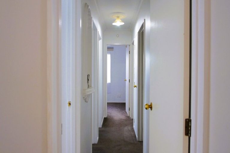 Photo of property in 77 Roberts Line, Kelvin Grove, Palmerston North, 4414