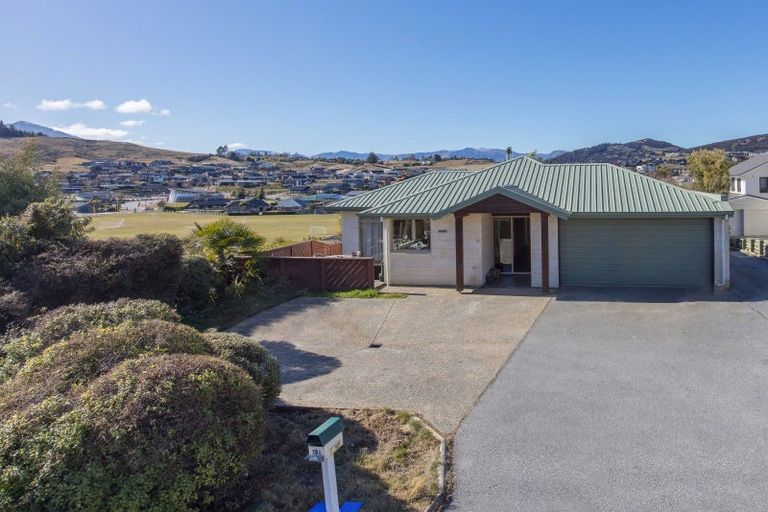Photo of property in 73 Totara Terrace, Wanaka, 9305