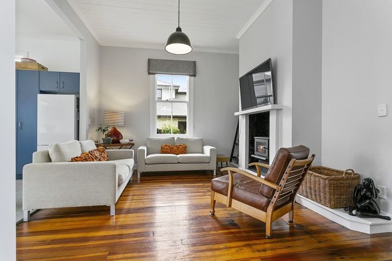 Photo of property in 56 Hall Street, Cambridge, 3434