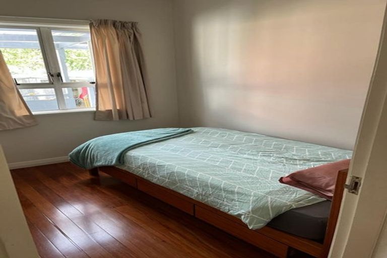 Photo of property in 22 Kiwitea Street, Sandringham, Auckland, 1041