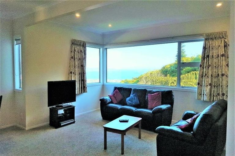 Photo of property in 23a Eastview Grove, Normandale, Lower Hutt, 5010