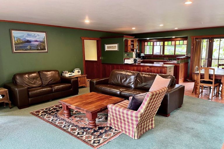 Photo of property in 19 Grange Road, Hahei, Whitianga, 3591