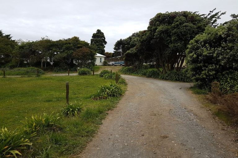 Photo of property in 18 Park Lane, Waitara, 4320