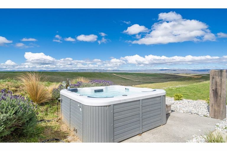 Photo of property in 51 Pihoihoi Road, Waikerikeri, Alexandra, 9393