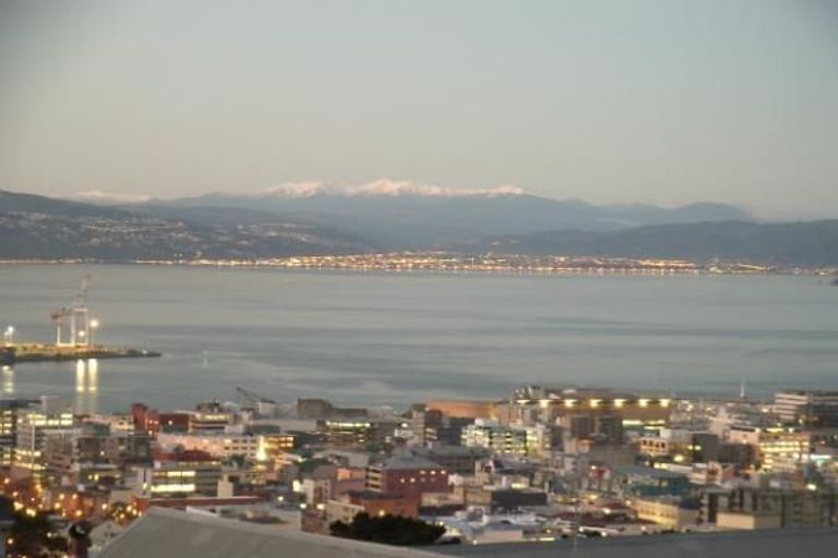 Photo of property in 27a Tanera Crescent, Brooklyn, Wellington, 6021