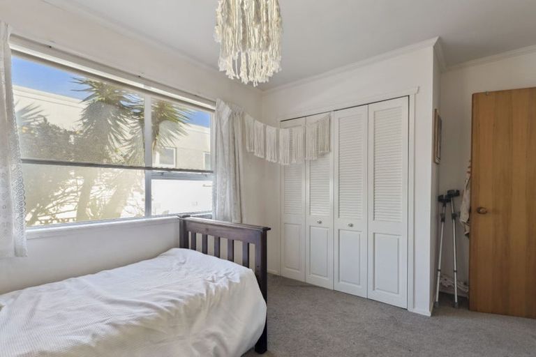 Photo of property in 2 Hobson Street, New Plymouth, 4312