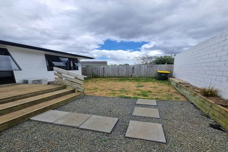 Photo of property in 2 Arnhem Place, Pukekohe, 2120