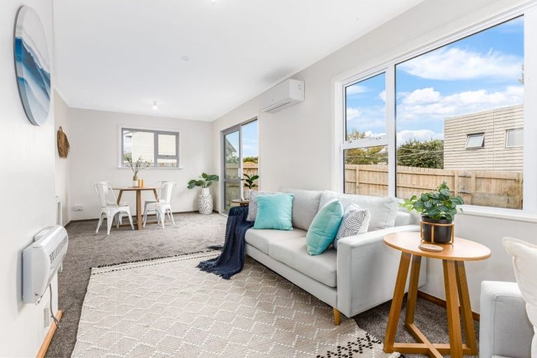 Photo of property in 25 Bell Street, Tawa, Wellington, 5028