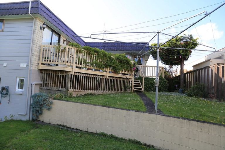 Photo of property in 9 Gilbass Avenue, Hamilton Lake, Hamilton, 3204