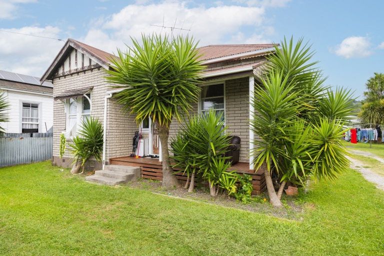 Photo of property in 9 Oman Street, Kaiti, Gisborne, 4010