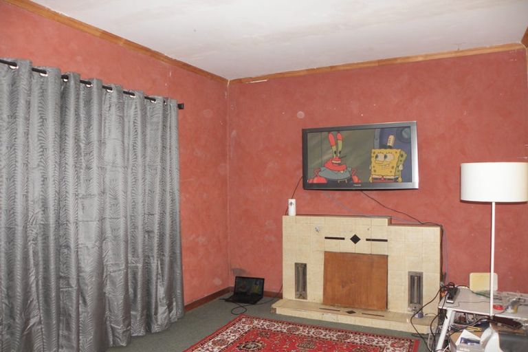 Photo of property in 2 Hobson Place, Takaro, Palmerston North, 4412