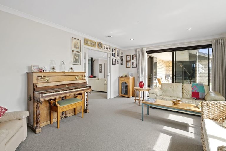 Photo of property in 111b Carlyle Street, Leamington, Cambridge, 3432