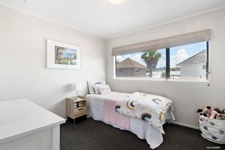 Photo of property in 1/278 Birkdale Road, Birkdale, Auckland, 0626