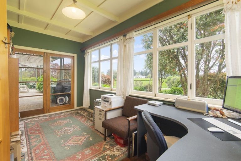 Photo of property in 18 Heatherlea Road West, Levin, 5575