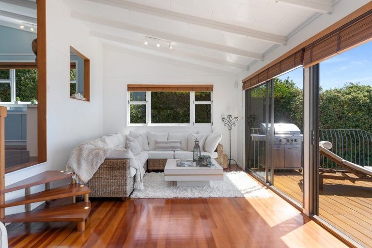 Photo of property in 15 Pacific Drive, Tairua, 3508