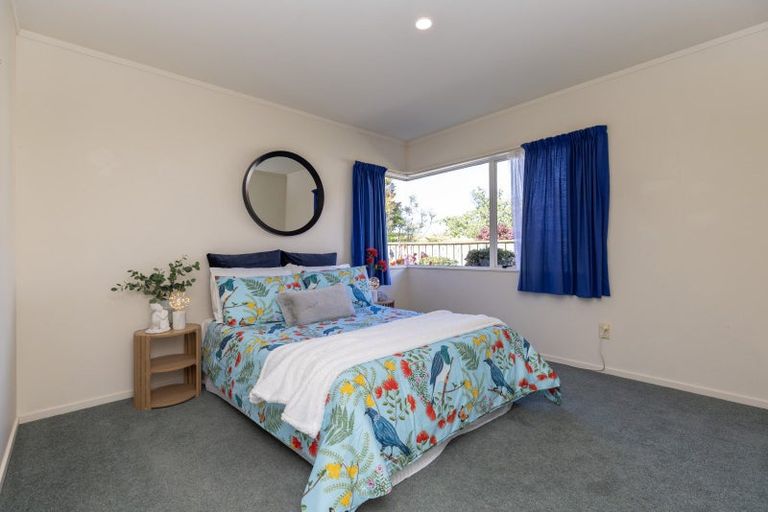 Photo of property in 22 Kowhai Grove, Raumati Beach, Paraparaumu, 5032