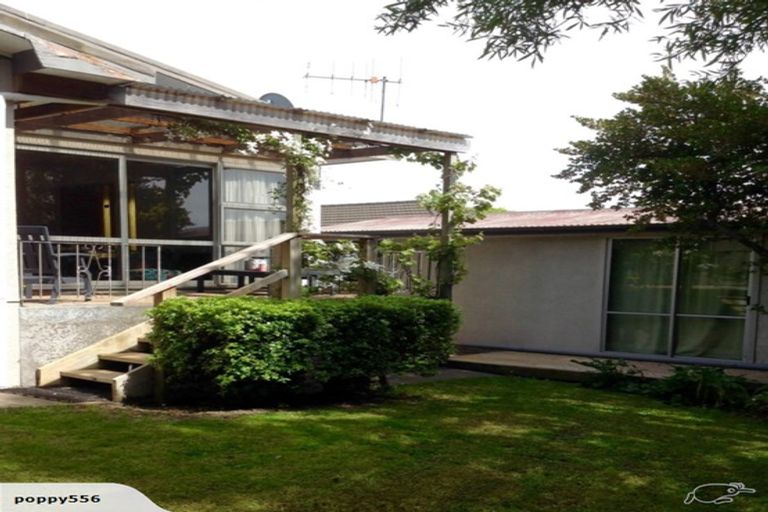 Photo of property in 3/13 Duart Road, Havelock North, 4130