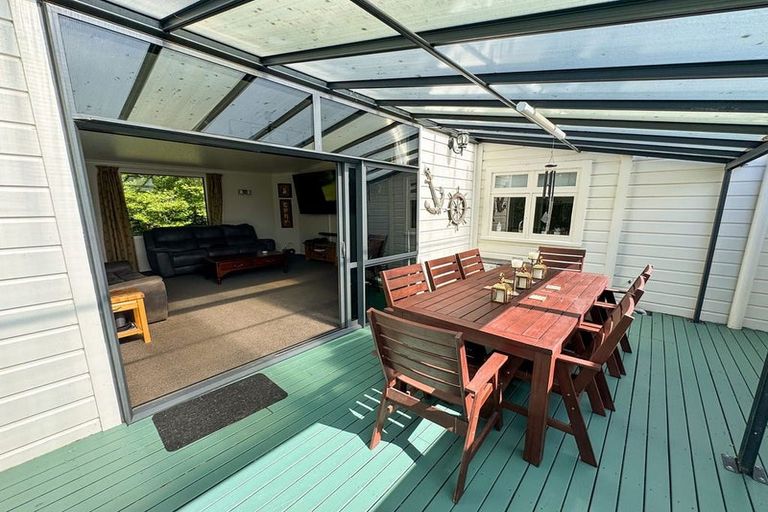 Photo of property in 301 Kaitangata Highway, Stirling, 9231