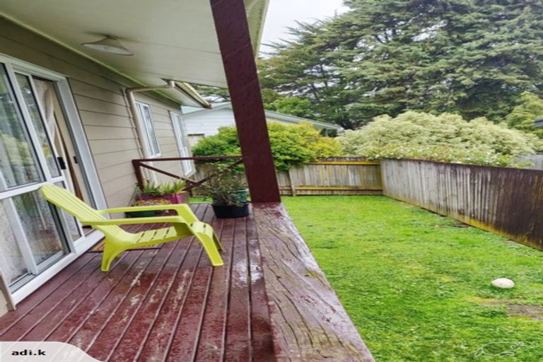 Photo of property in 2/17a Idesia Place, Totara Heights, Auckland, 2105