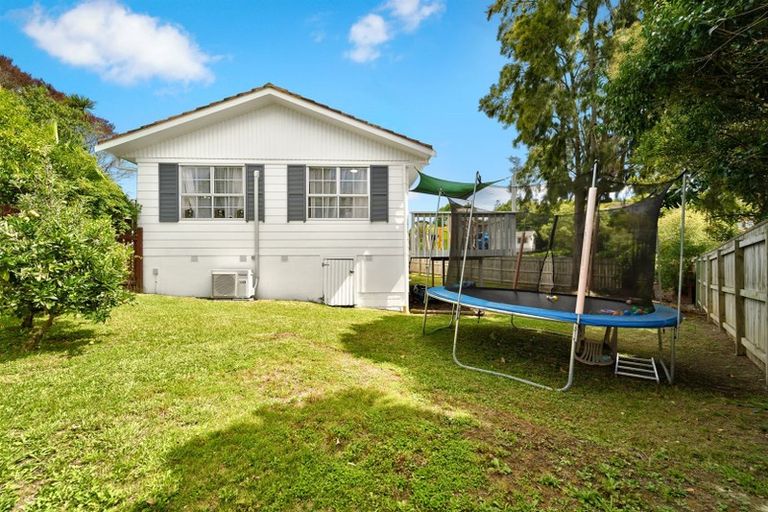 Photo of property in 50 Oaktree Avenue, Browns Bay, Auckland, 0630