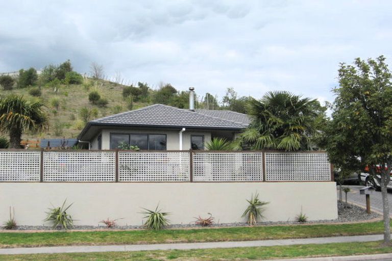 Photo of property in 12 Peregrine Place, Welcome Bay, Tauranga, 3112