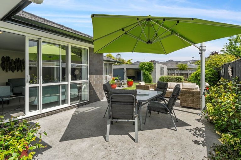 Photo of property in 4 Palmer Crescent, Silverstream, Upper Hutt, 5019