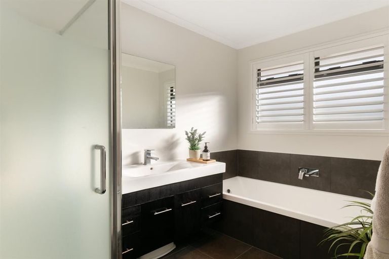 Photo of property in 43 Norm Freeman Drive, Te Puke, 3119