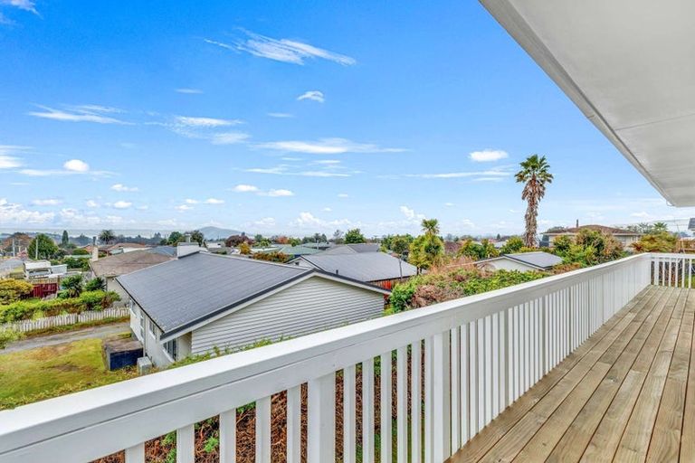 Photo of property in 4 Leith Road, Owhata, Rotorua, 3010
