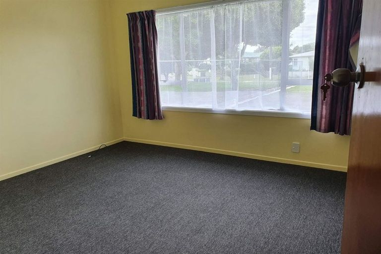 Photo of property in 36 Mckean Avenue, Manurewa, Auckland, 2102