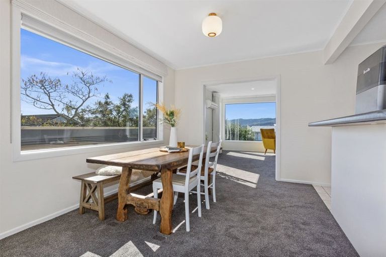 Photo of property in 28 Spinnaker Drive, Whitby, Porirua, 5024