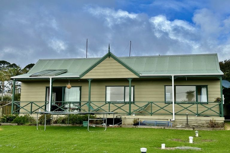 Photo of property in 9 Ahipara Road, Ahipara, Kaitaia, 0481