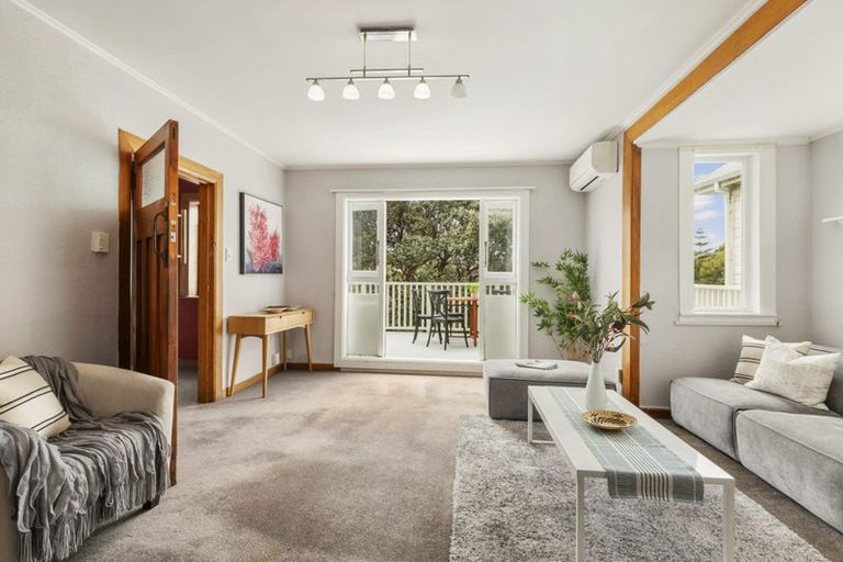 Photo of property in 35 Raroa Road, Kelburn, Wellington, 6012