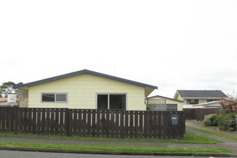 Photo of property in 166 Rata Street, Inglewood, 4330