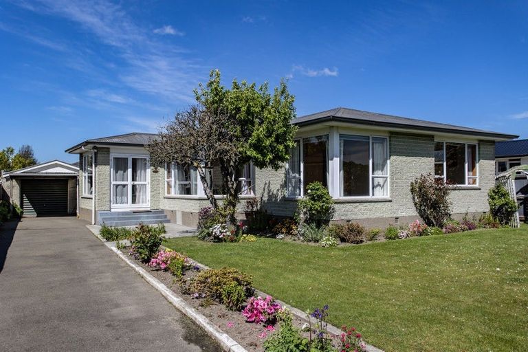 Photo of property in 13 Dunstan Crescent, Hornby, Christchurch, 8042