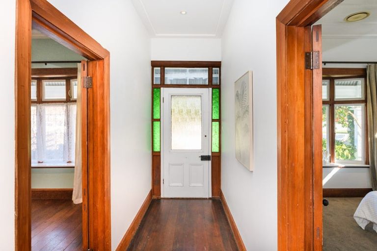 Photo of property in 17 Millar Street, Terrace End, Palmerston North, 4410