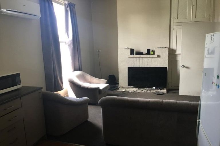 Photo of property in 3 Montreal Street, Sydenham, Christchurch, 8023