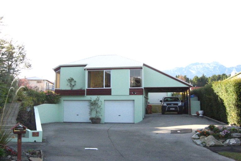 Photo of property in 5 Holly Court, Kelvin Heights, Queenstown, 9300