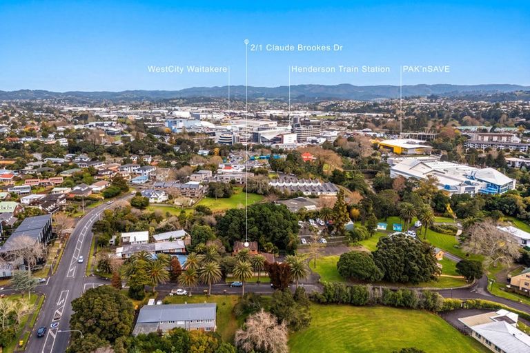 Photo of property in 2/1 Claude Brookes Drive, Henderson, Auckland, 0612