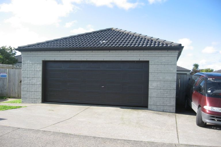 Photo of property in 25 Senator Drive, Manurewa, Auckland, 2105