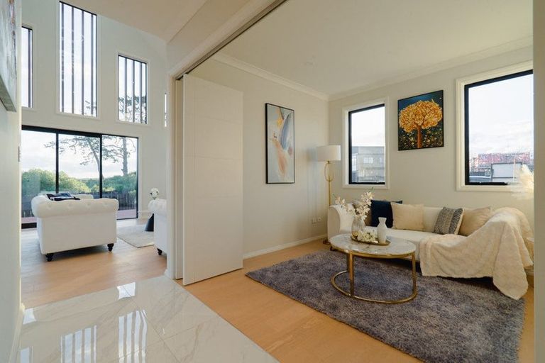 Photo of property in 28 Catalina Avenue, Rosehill, Papakura, 2113