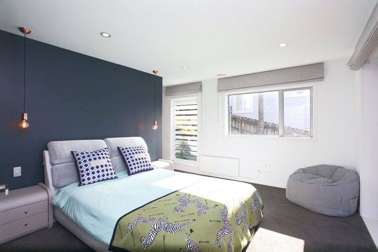 Photo of property in 23 Glenfern Road, Mellons Bay, Auckland, 2014