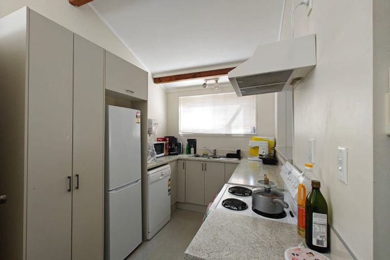 Photo of property in 51 Topliss Drive, Northcross, Auckland, 0632