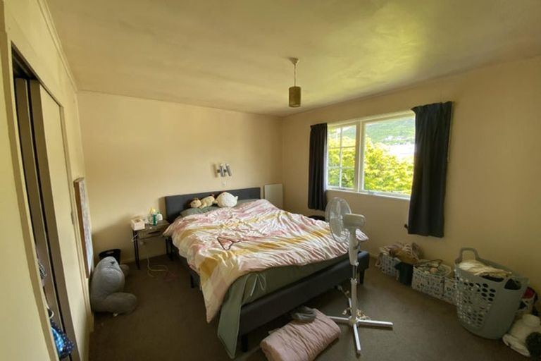 Photo of property in 5b Astor Street, Karori, Wellington, 6012