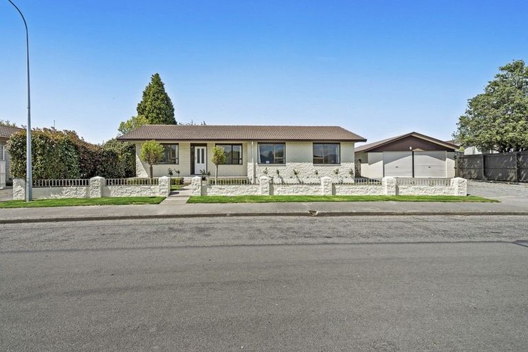 Photo of property in 4 Cicada Place, Hei Hei, Christchurch, 8042