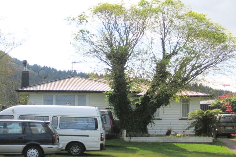 Photo of property in 3 Fairview Road, Western Heights, Rotorua, 3015