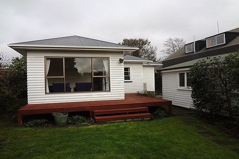 Photo of property in 44 Windermere Road, Papanui, Christchurch, 8053